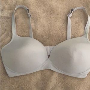 Wire free smooth cup bra